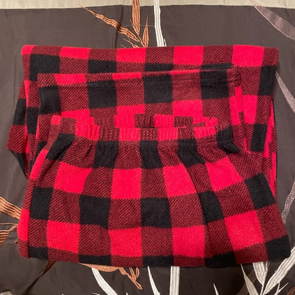 Follow me woman’s pj’s - Picture 7 of 7